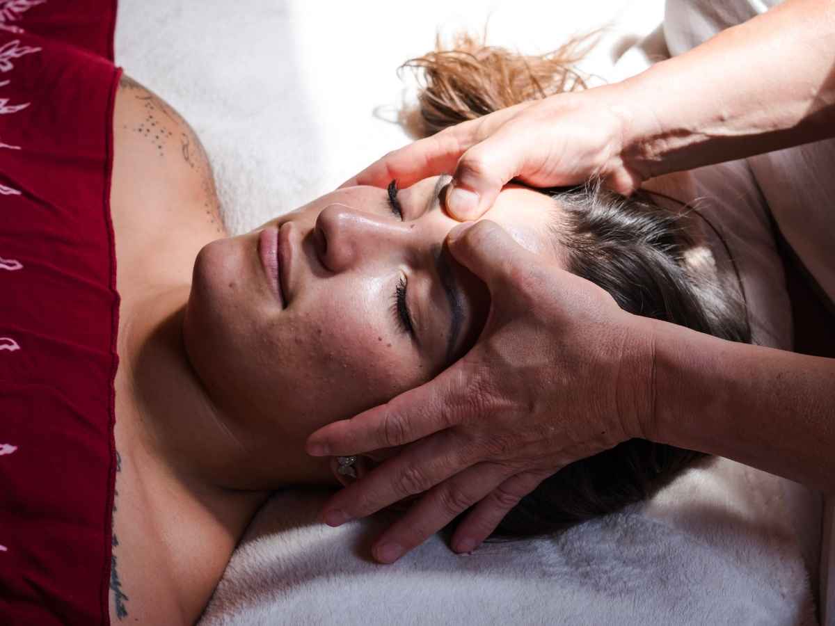The Seven Chakra Revolution - Kashmiri Tantra Massage